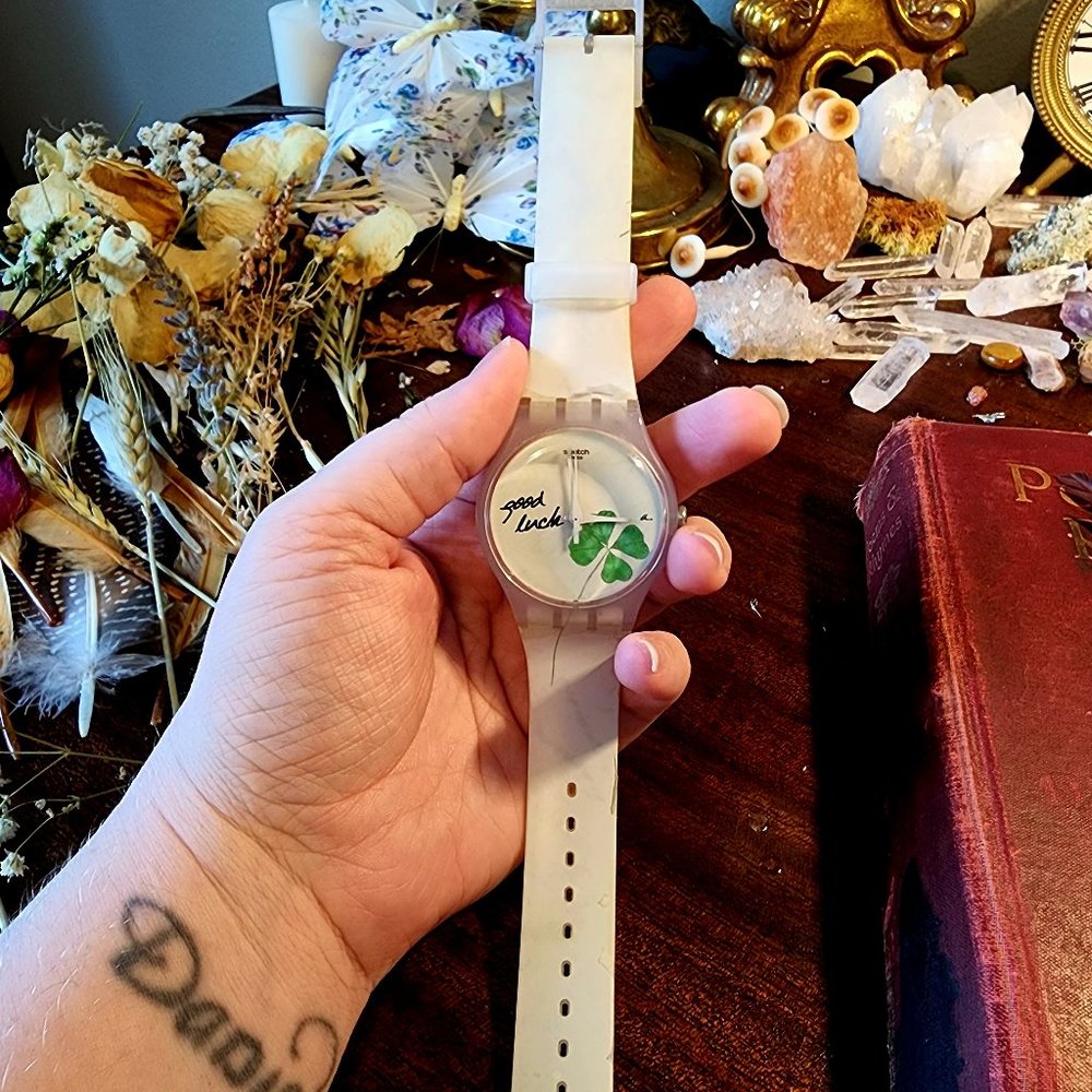 Rare Vintage Good Luck Four Leaf Clover Swatch Watch